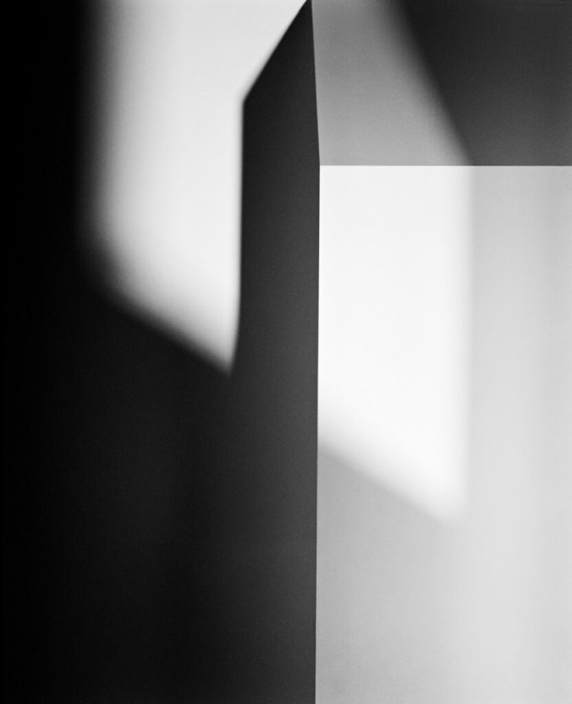 Daniela Droz, A House for E.D. dalla serie Parhélie, 2013, Stampa a getto d’inchiostro
65 x 80 cm (© Daniela Droz)