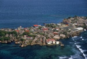 San Blas, il mare ai piedi