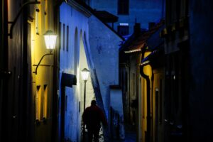 A Praga tra lapidi inquiete e antiche bizzarrie